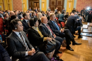 FMD Toruń: VIII Międzynarodowy Kongres Azjatycki w Toruniu